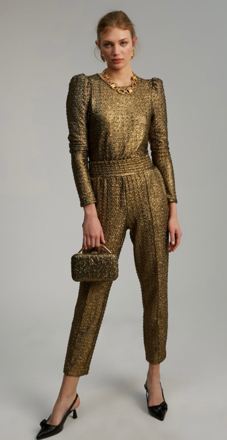 Χρυσή Μεταλλική Μπλούζα Lola Casademunt