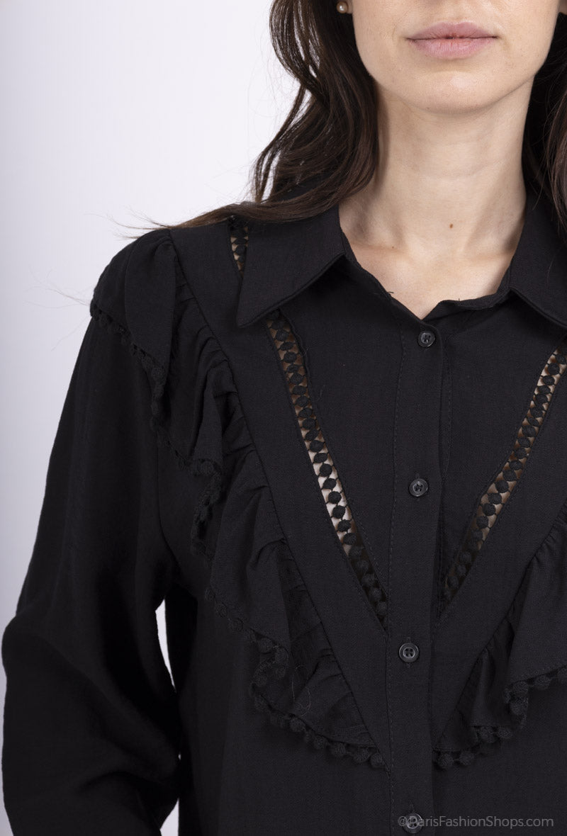 ΠΟΥΚΑΜΙΣΟ ΜΕ ΒΟΛΑΝ