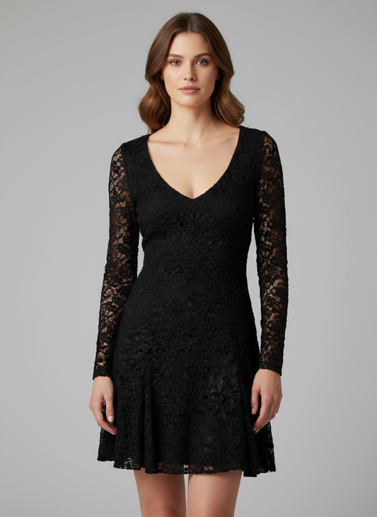 Κοντό μαύρο φόρεμα δαντέλα