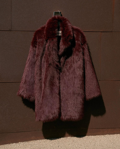 Γούνα Μπορντώ - Κομψή Γυναικεία Γούνα