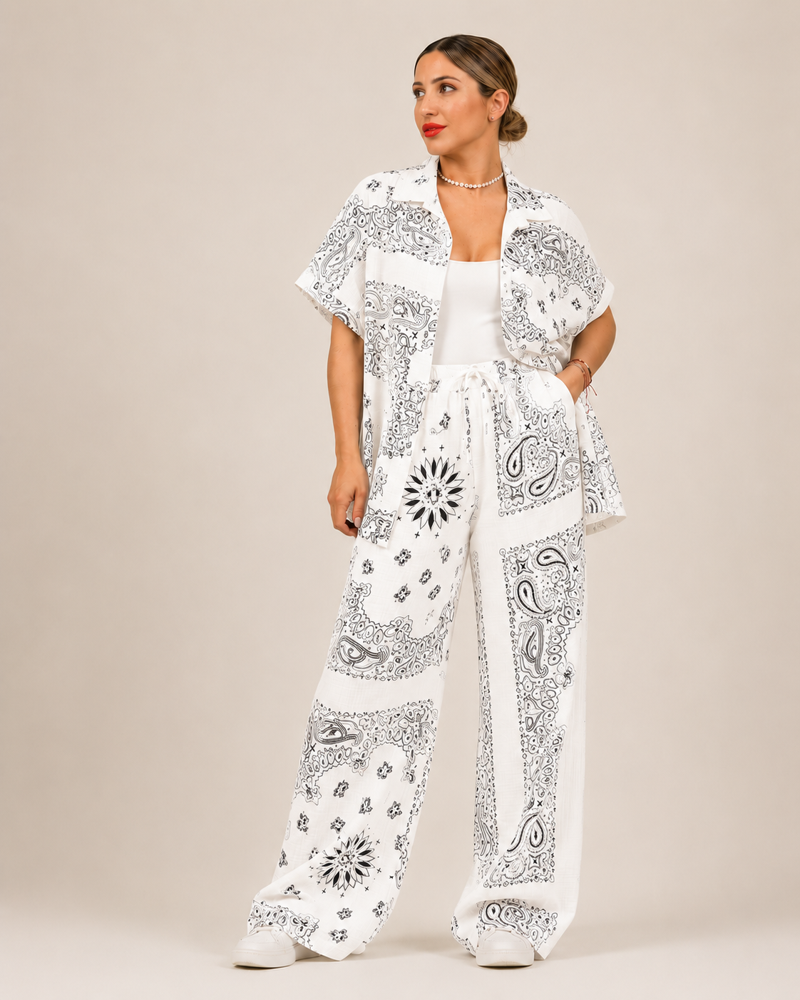 Σετ παντελόνα με πουκαμίσα bandana print για κάθε μέρα άνετο καλοκαιρινό σε λευκό - γαλάζιο- καφέ - χακί