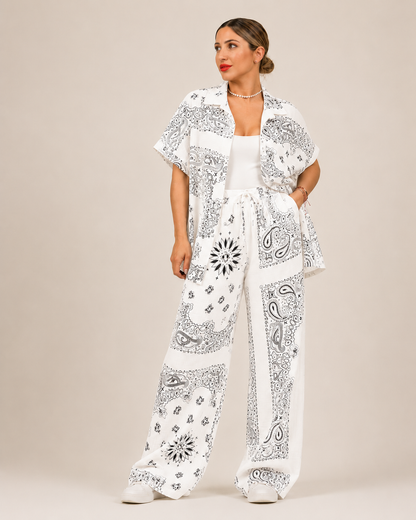 Σετ παντελόνα με πουκαμίσα bandana print για κάθε μέρα άνετο καλοκαιρινό σε λευκό - γαλάζιο- καφέ - χακί