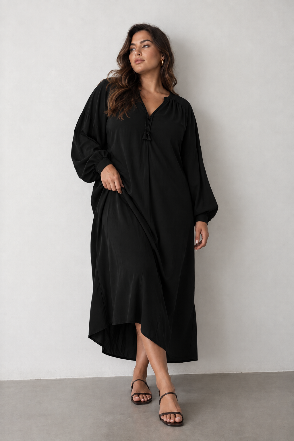 Φόρεμα μακρυμάνικο v neck με κουμπάκια plus size για κάθε μέρα θα μαύρο -καφέ