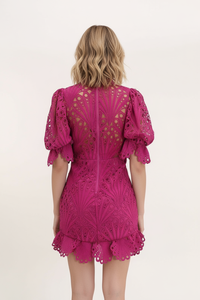 Κοντό Φόρεμα Κιπούρ Magenta με Δαντέλα