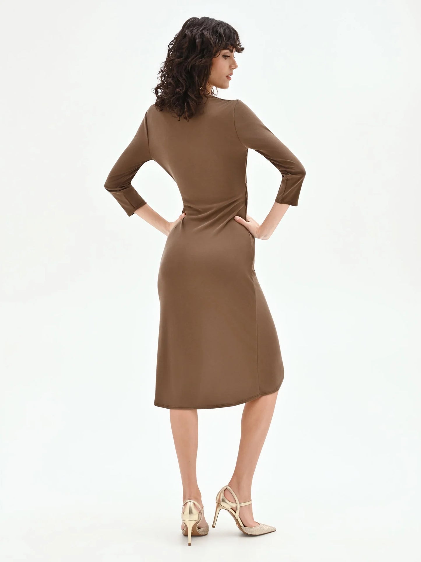 Rinascimento Φόρεμα Midi με μακρύ μανίκι καφέ office look